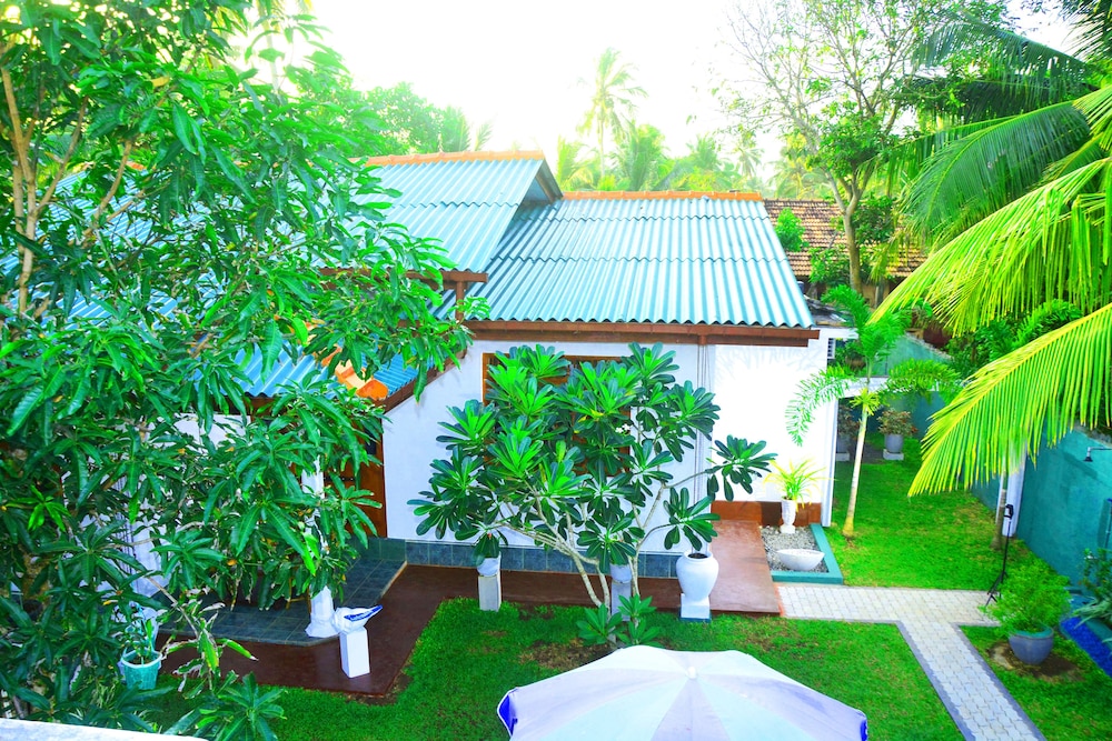 Seasand Villa 16/18