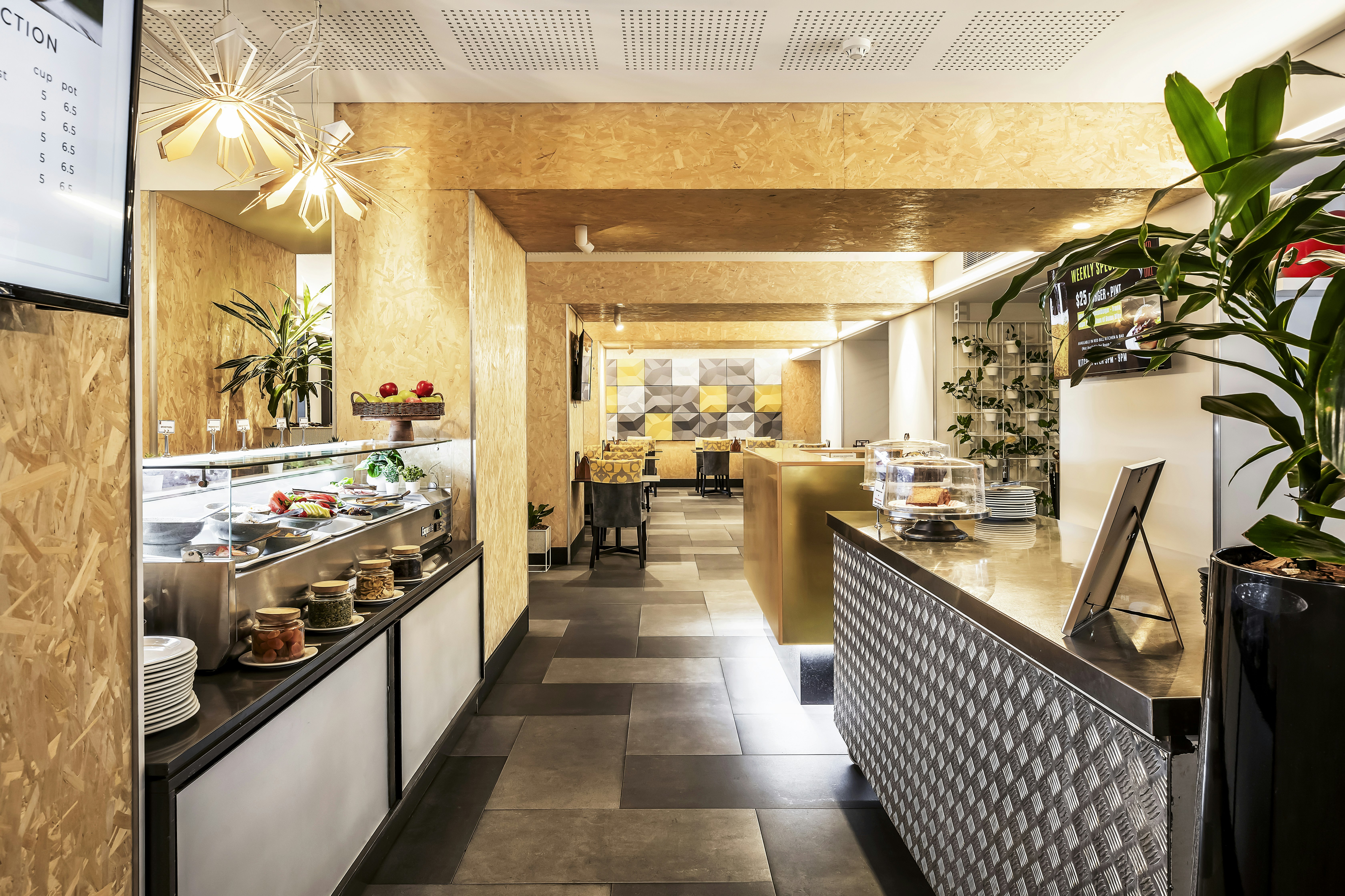 Metro Hotel Perth 5/48