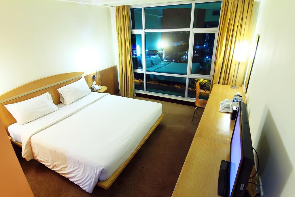 Grand Suka Hotel 8/30