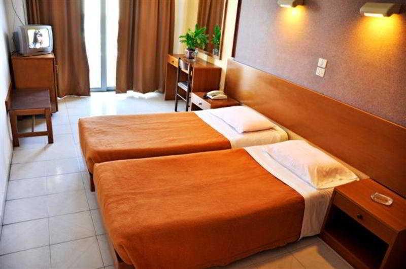 Room, Double Bed
