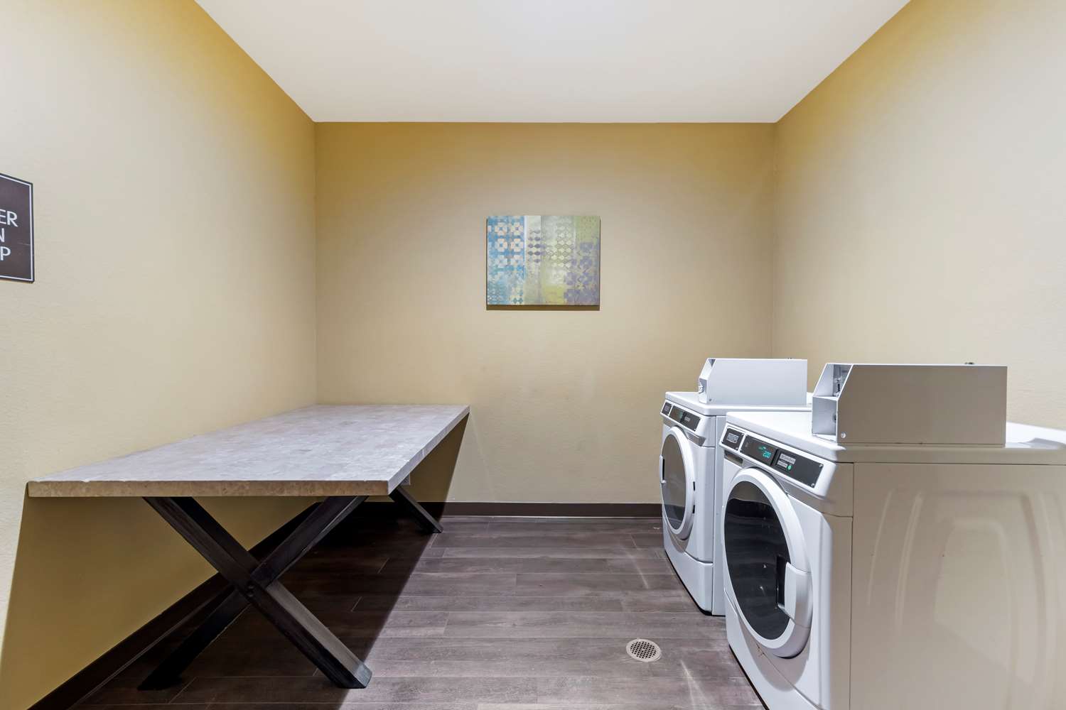 Best Western Plus DFW Airport Suites 37/43