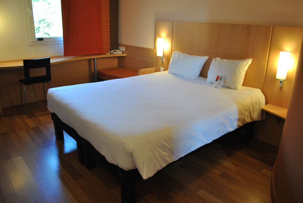 Ibis Loriol Le Pouzin 18/51