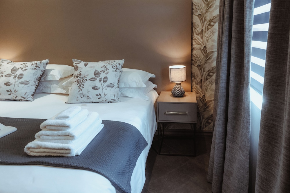 The Feather Hill Boutique Hotel 14/29