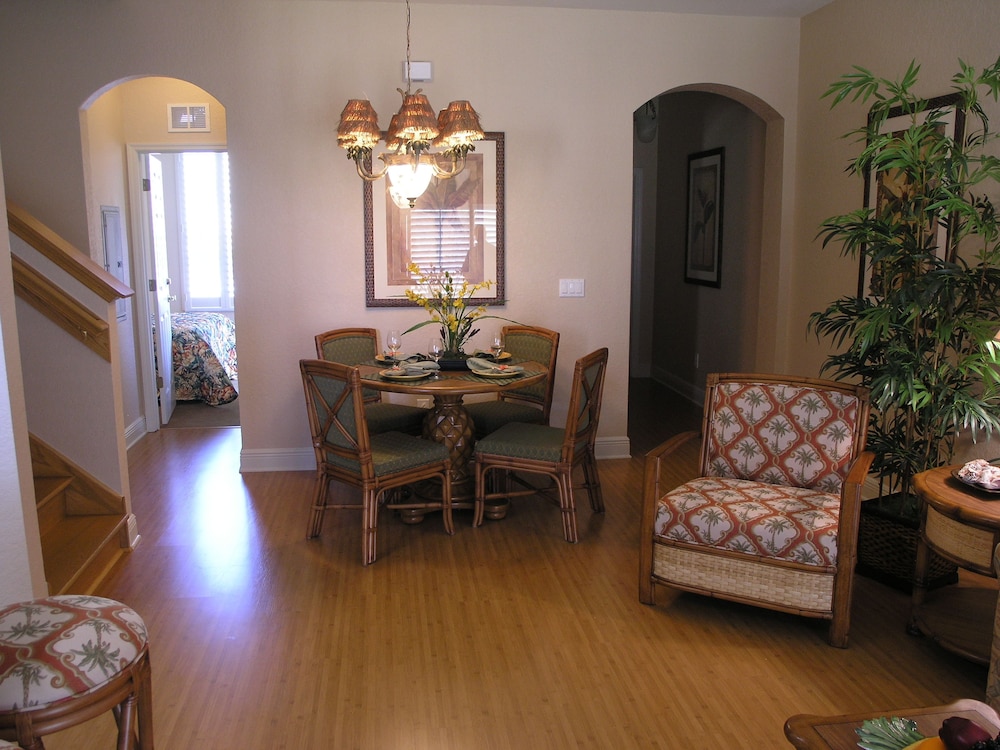 Villas At Regal Palms 32/51