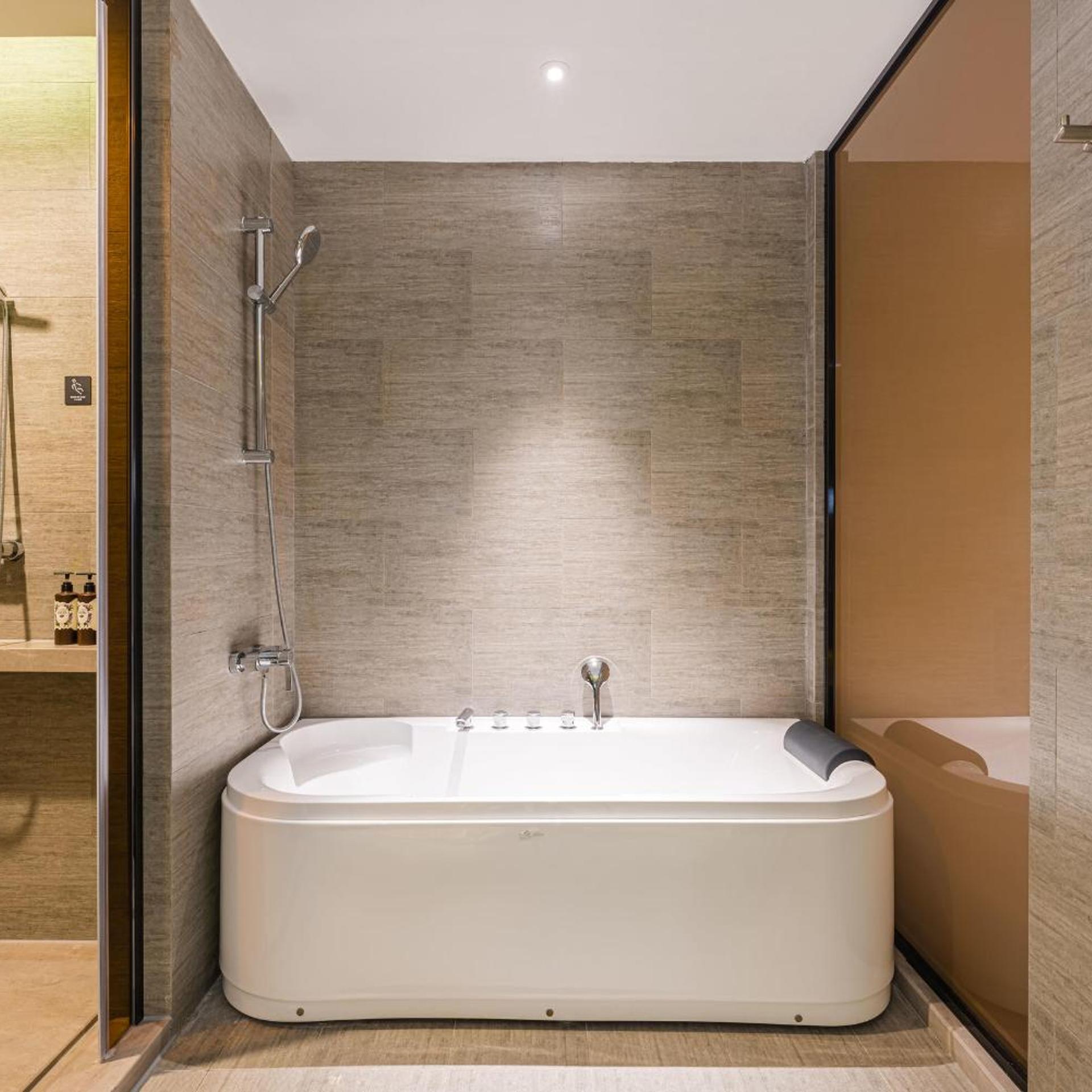Atour Hotel Golden Eagle Plaza Nanjing Xianlin Center 52/60