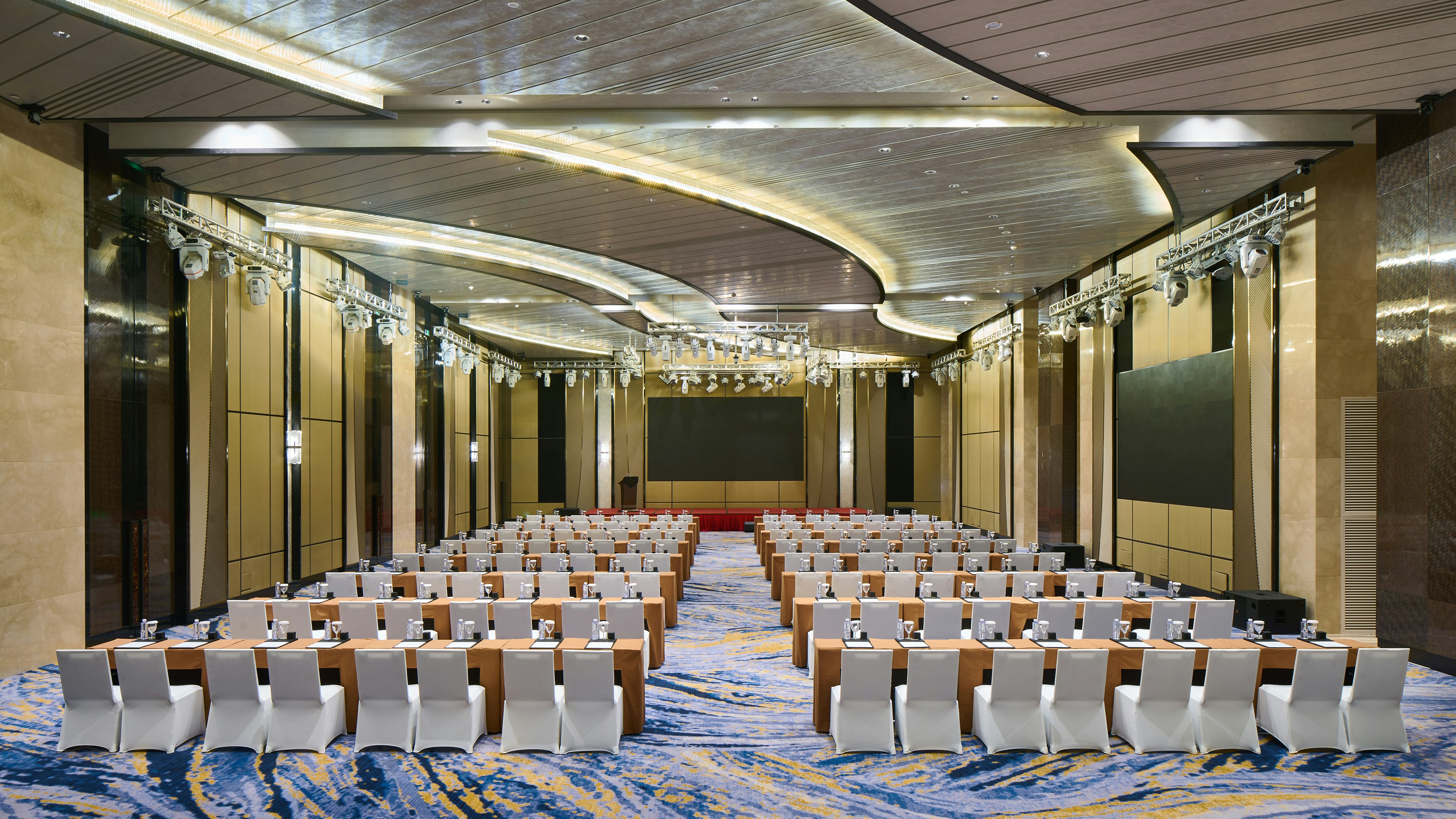 Intercontinental Hotels Hefei 69/80