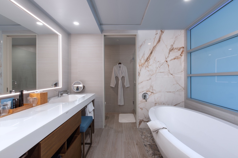 Shade Hotel Manhattan Beach 49/50