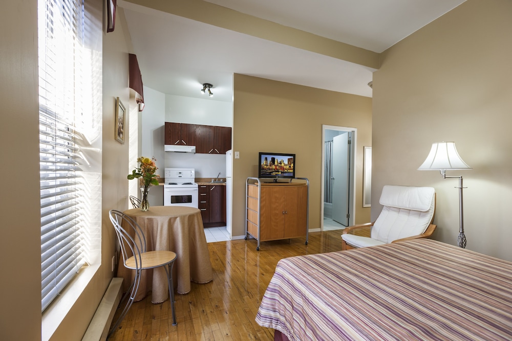Hotel Quartier des Spectacles 9/63