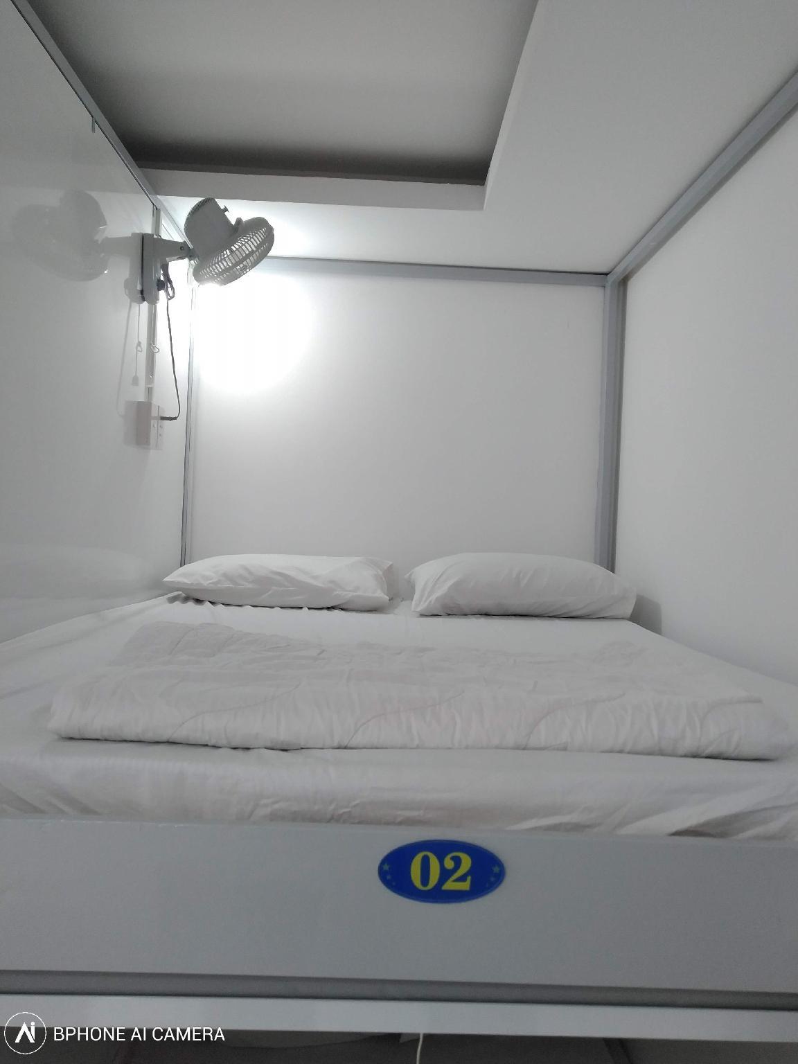 Capsule, Double Bed