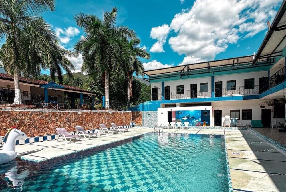 Hotel Villa Alicia 42/50