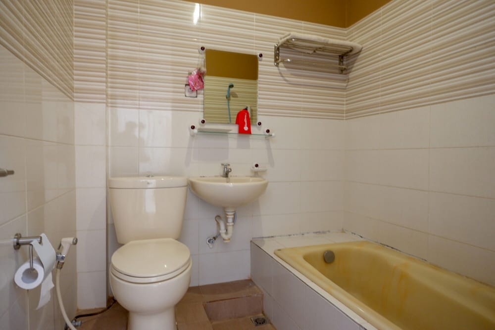 RedDoorz Plus Syariah @ Hotel Boulevard Luwuk 46/46