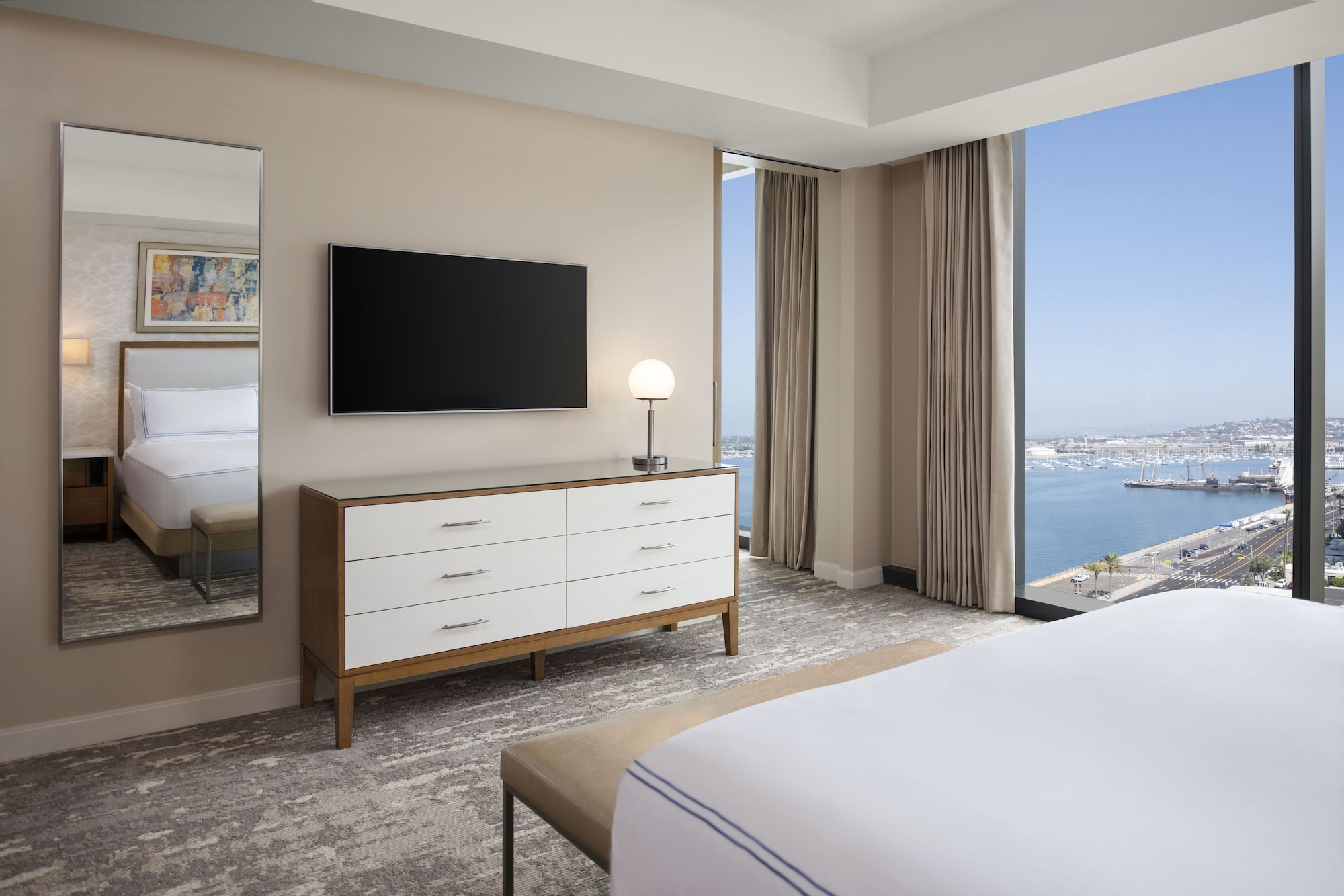 Suite, King Bed, Water Front, Sofa, North Wing, Corner