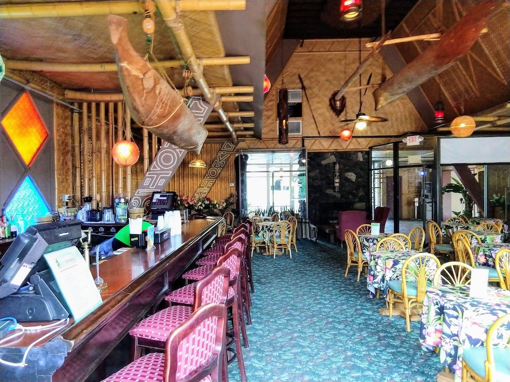 Tiki Resort 52/69