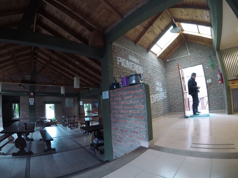 Hostel del Glaciar Pioneros 7/69
