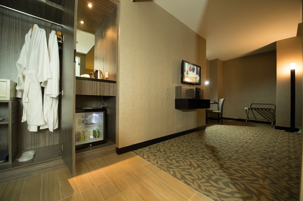Grand Alora Hotel 15/49