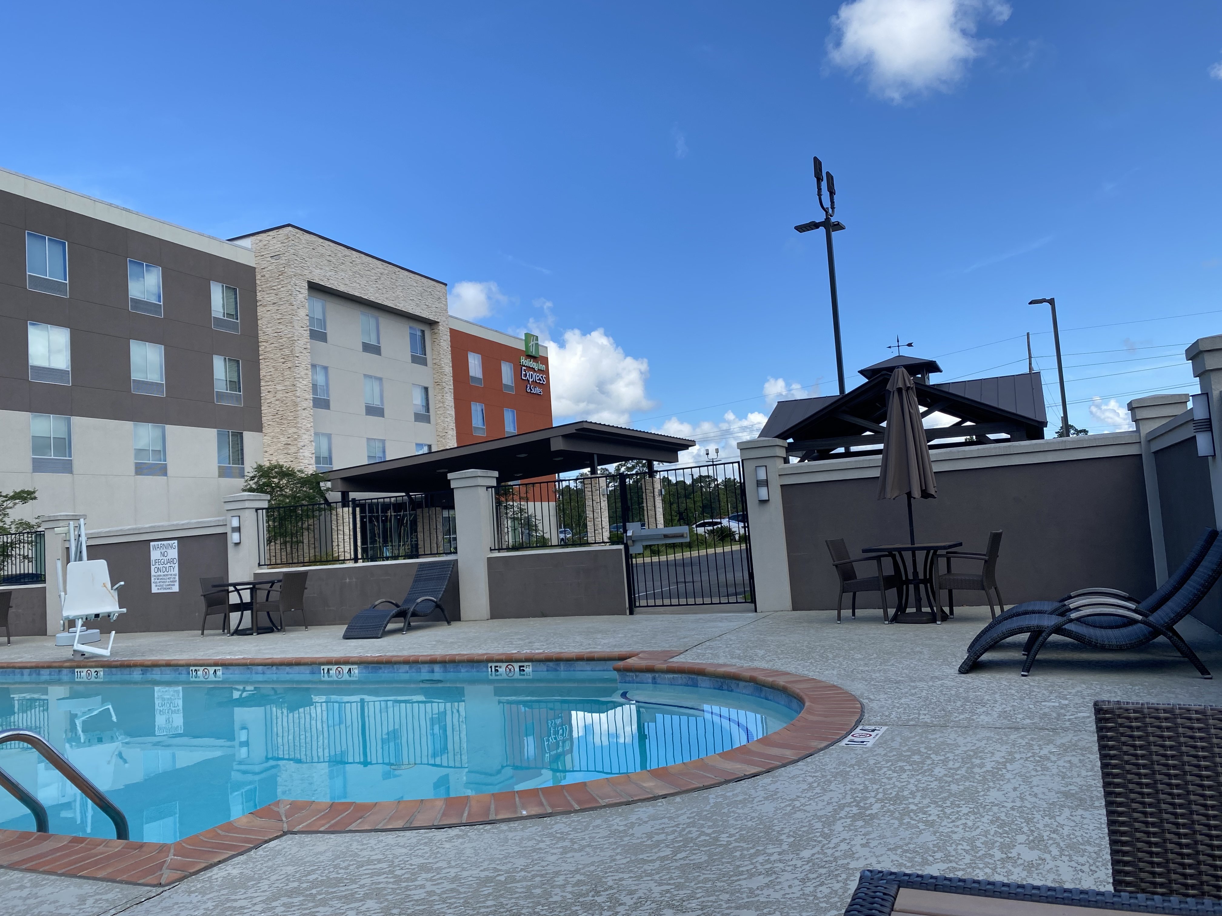 HOLIDAY INN EXPRESS PINEVILLE-ALEXANDRIA AREA 46/49