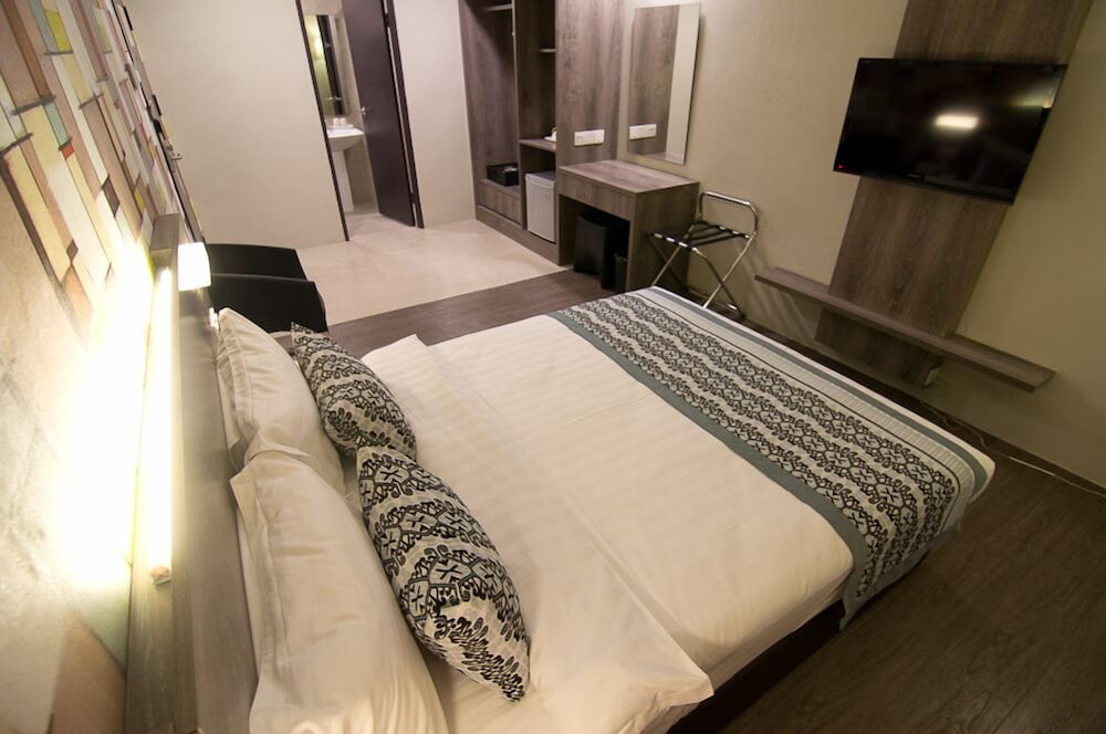 Ajang Hotel 32/48