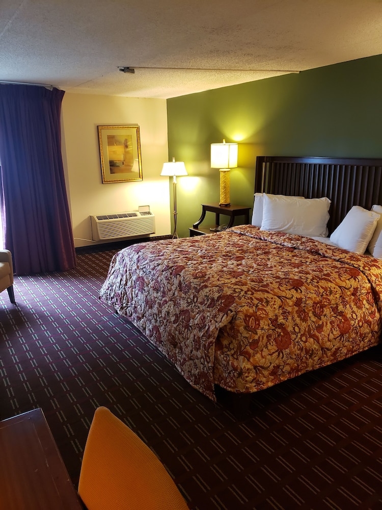 Select Inn Murfreesboro 11/60
