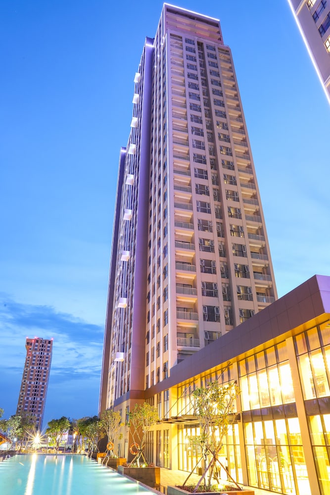 Carinae Danang Hotel 4/64