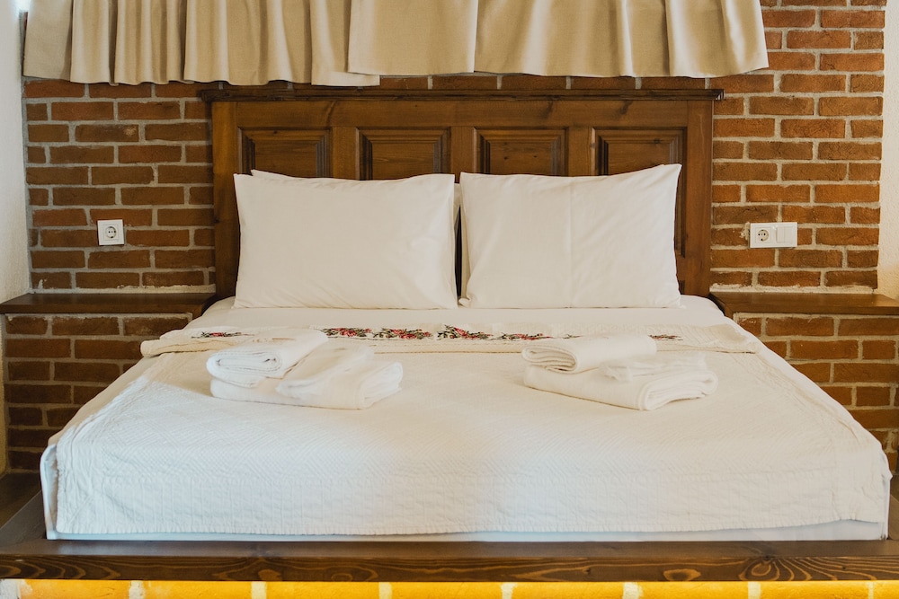 Tas Konak Hotel 35/43