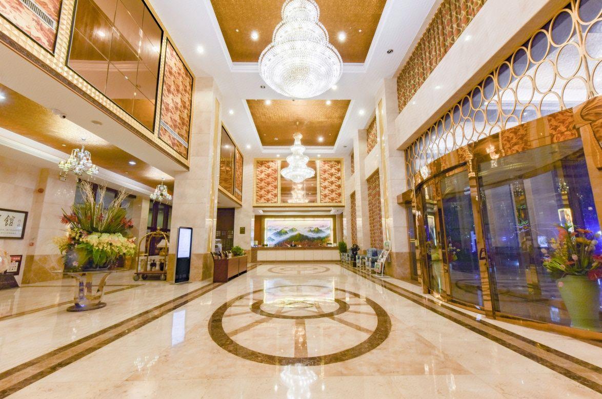 Yangshan Hotel 4/46