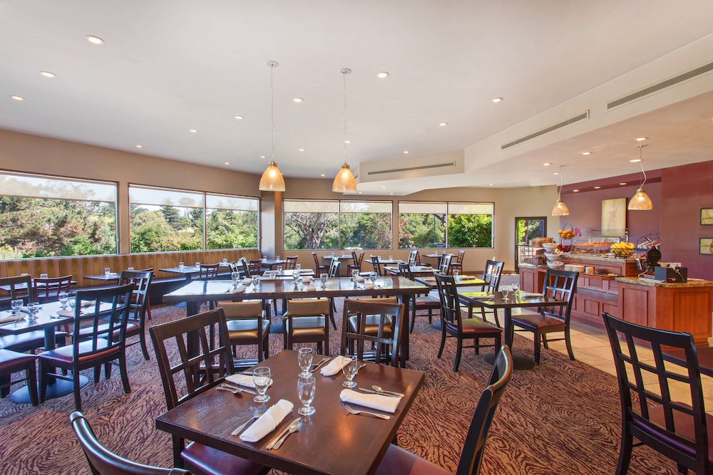 Hilton Garden Inn Monterey 45/58