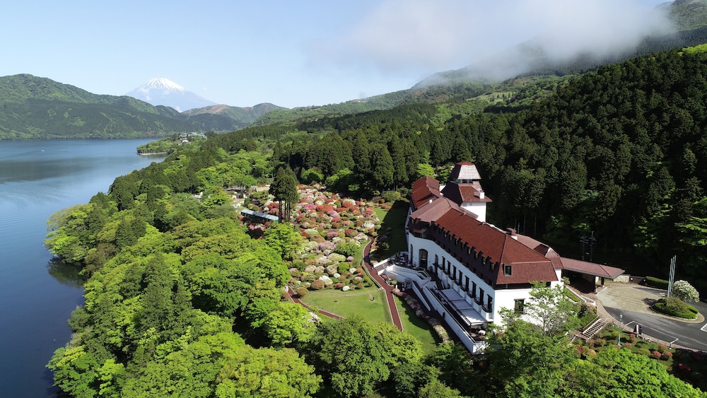 Hotel de Yama, Hakone Lakeside 58/66