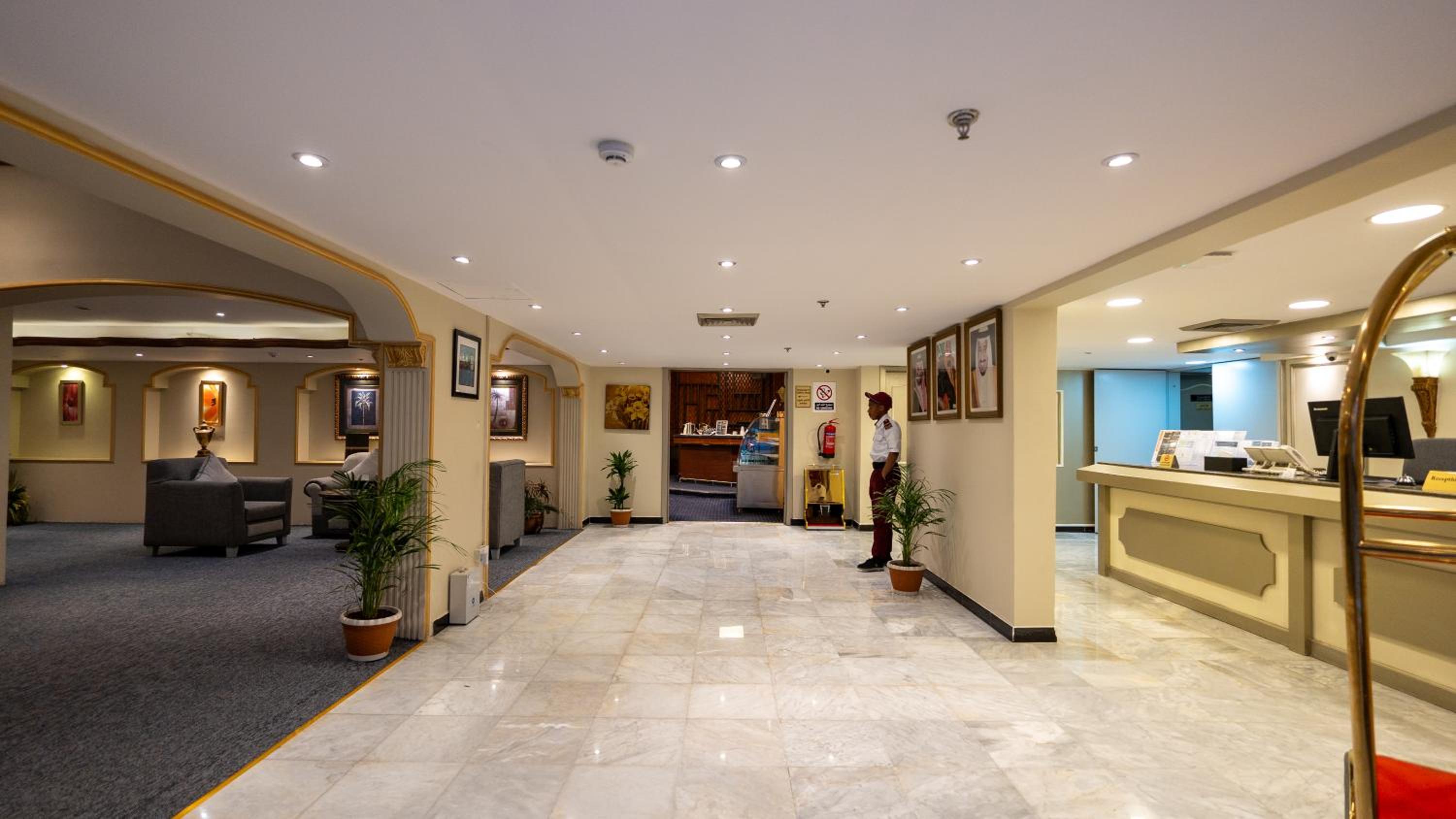 Aliqbal Hotel 9/29