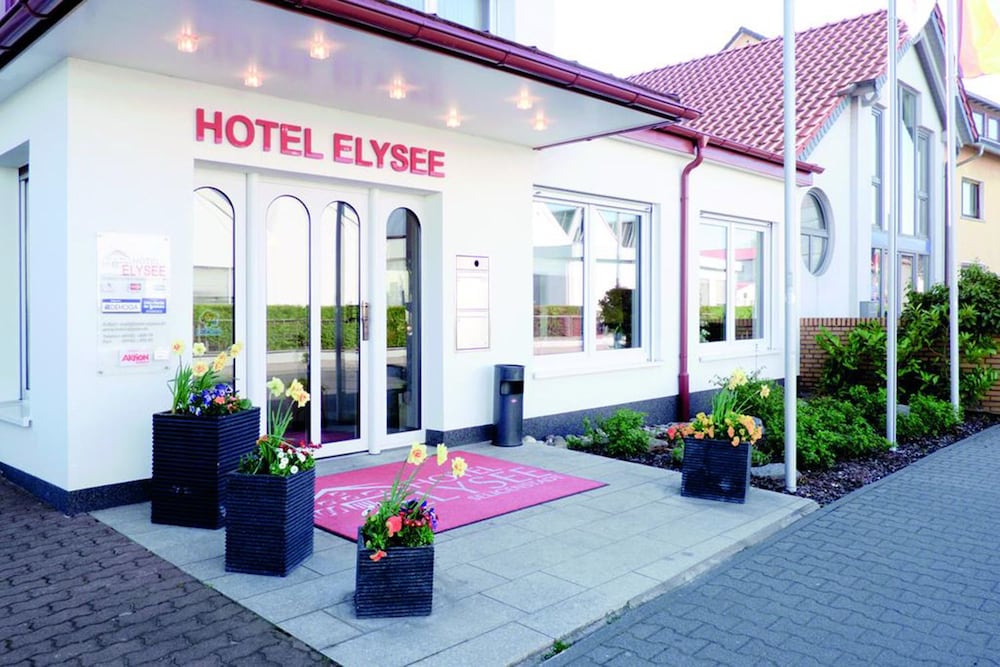 Hotel Elysee 27/37