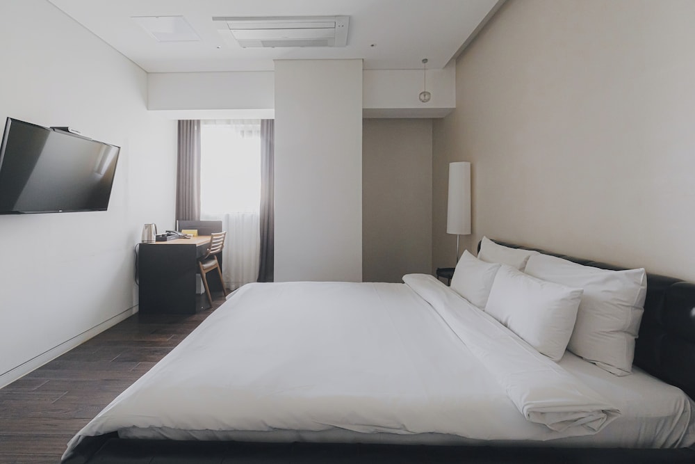 Acc Design Hotel 13/70