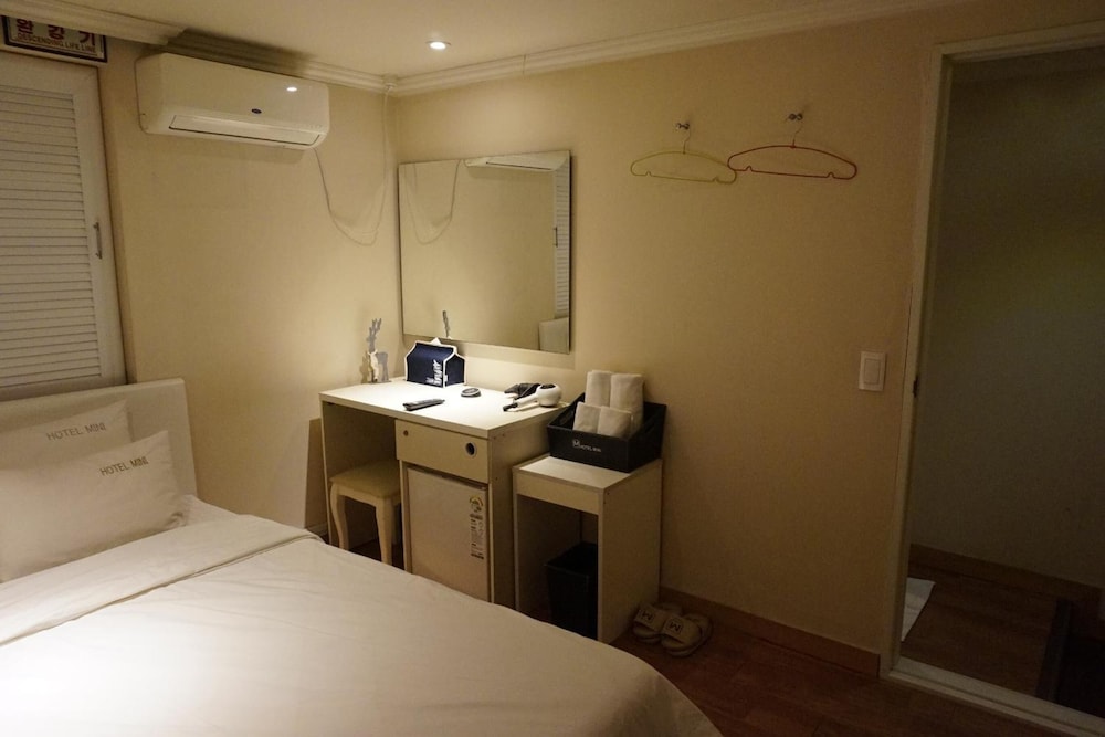 Hotel Mini 17/38