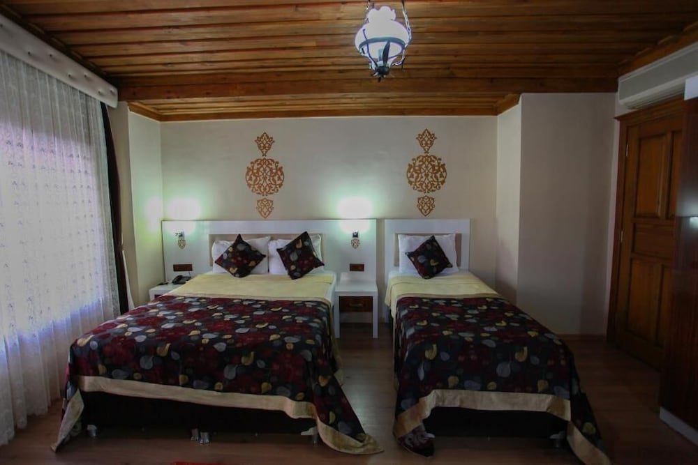 Bacchus Pension 12/49