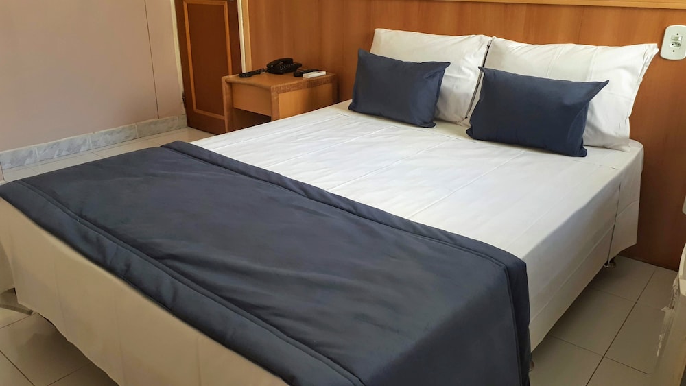 Hotel Único 12/42