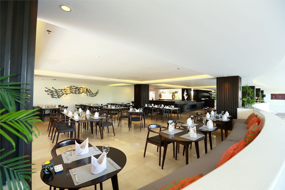 b Hotel Bali & Spa 53/73