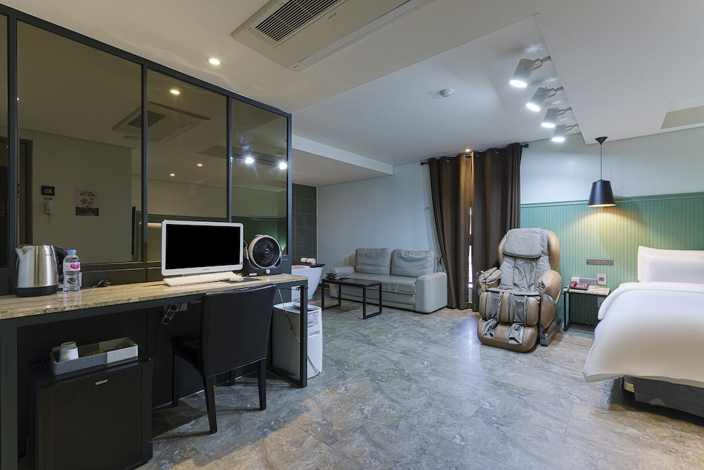 SR Design Hotel 49/60
