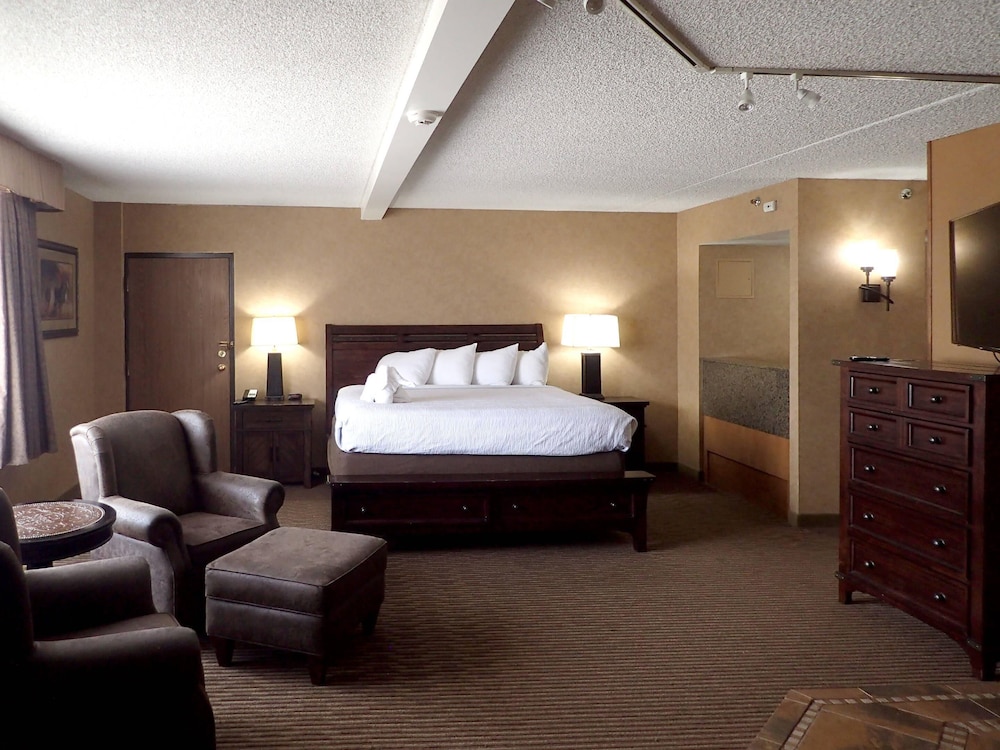Ramkota Hotel And Conference Center 11/64