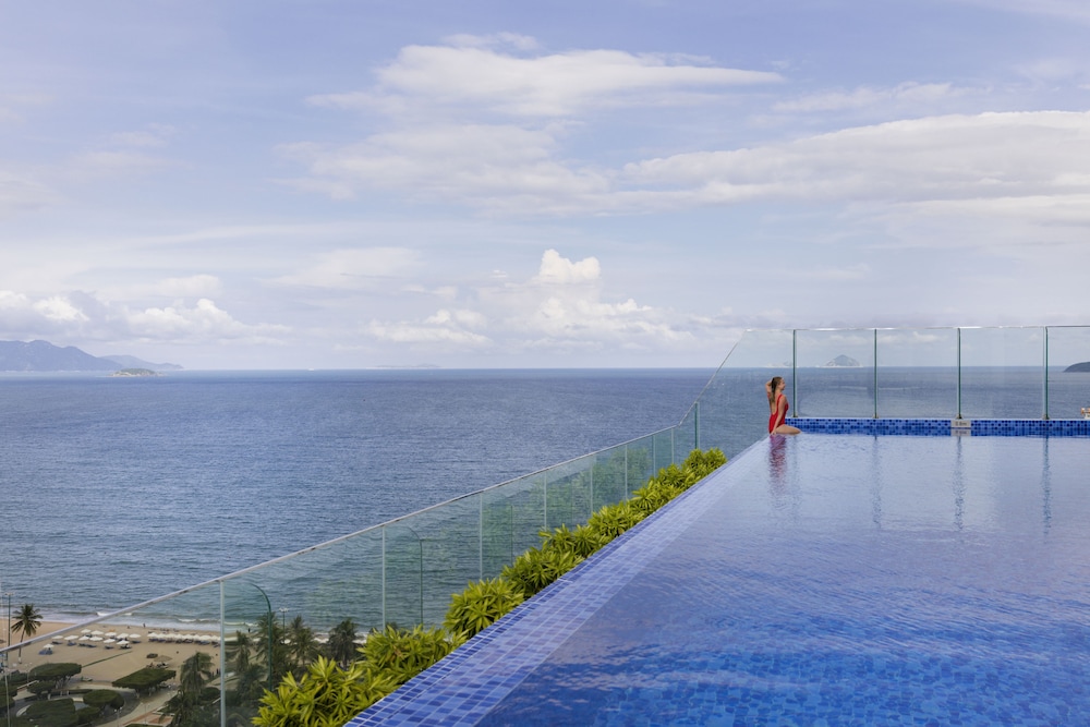 Nagar Hotel Nha Trang 68/72