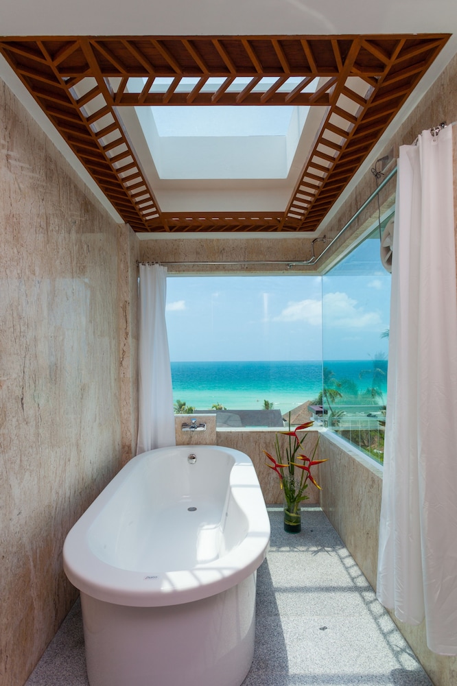 The Samui Beach Resort 74/75