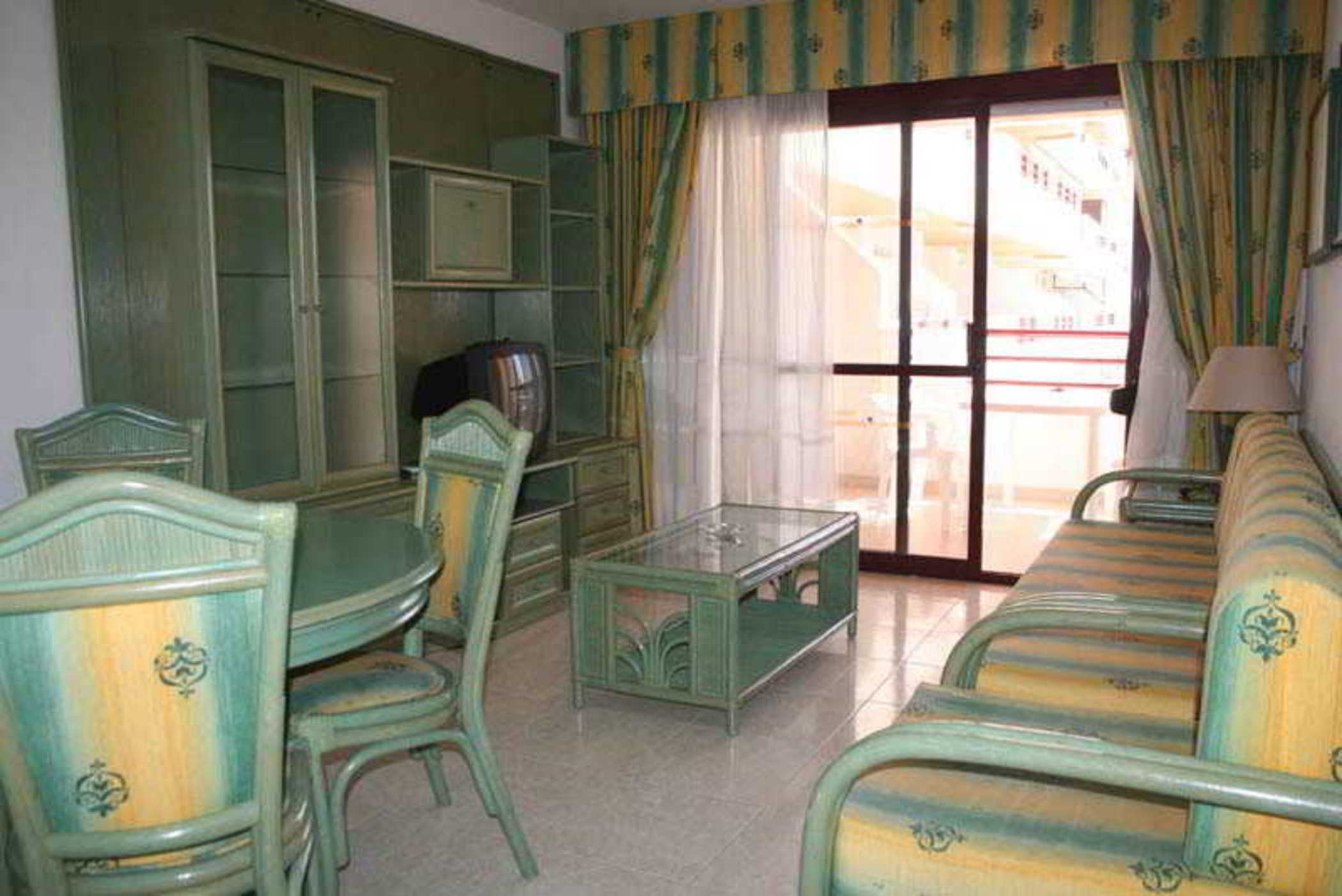 Apartamentos Esmeralda Unitursa 8/26