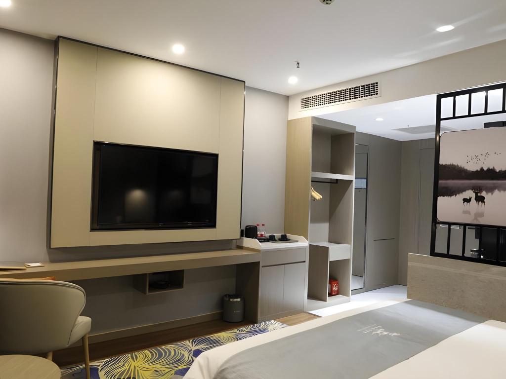 GreenTree Eastern Xinjiang Aksu Airport Hotel 37/45