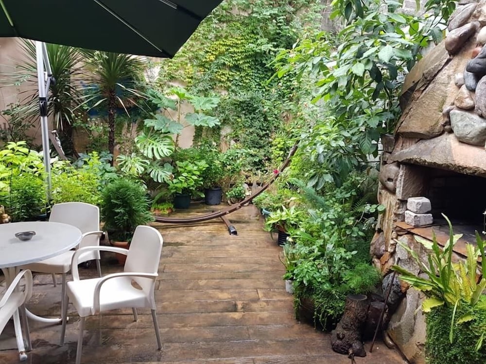 Guesthouse And Hostel Batumi Globus 41/46