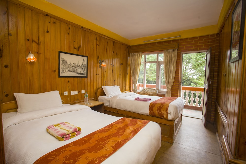 Langtang View Nagarkot Bed Breakfast 11/37