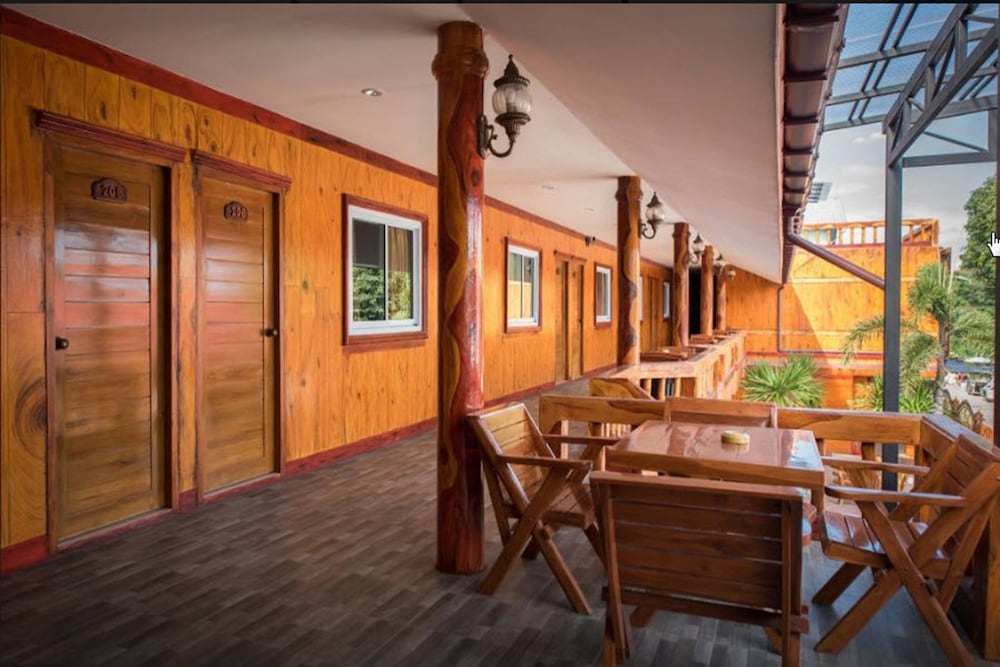 Viking Resort 38/50