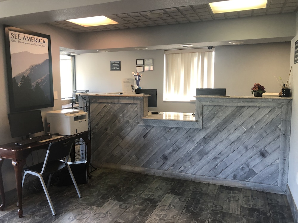 Travelodge by Wyndham Clarksville 3/11