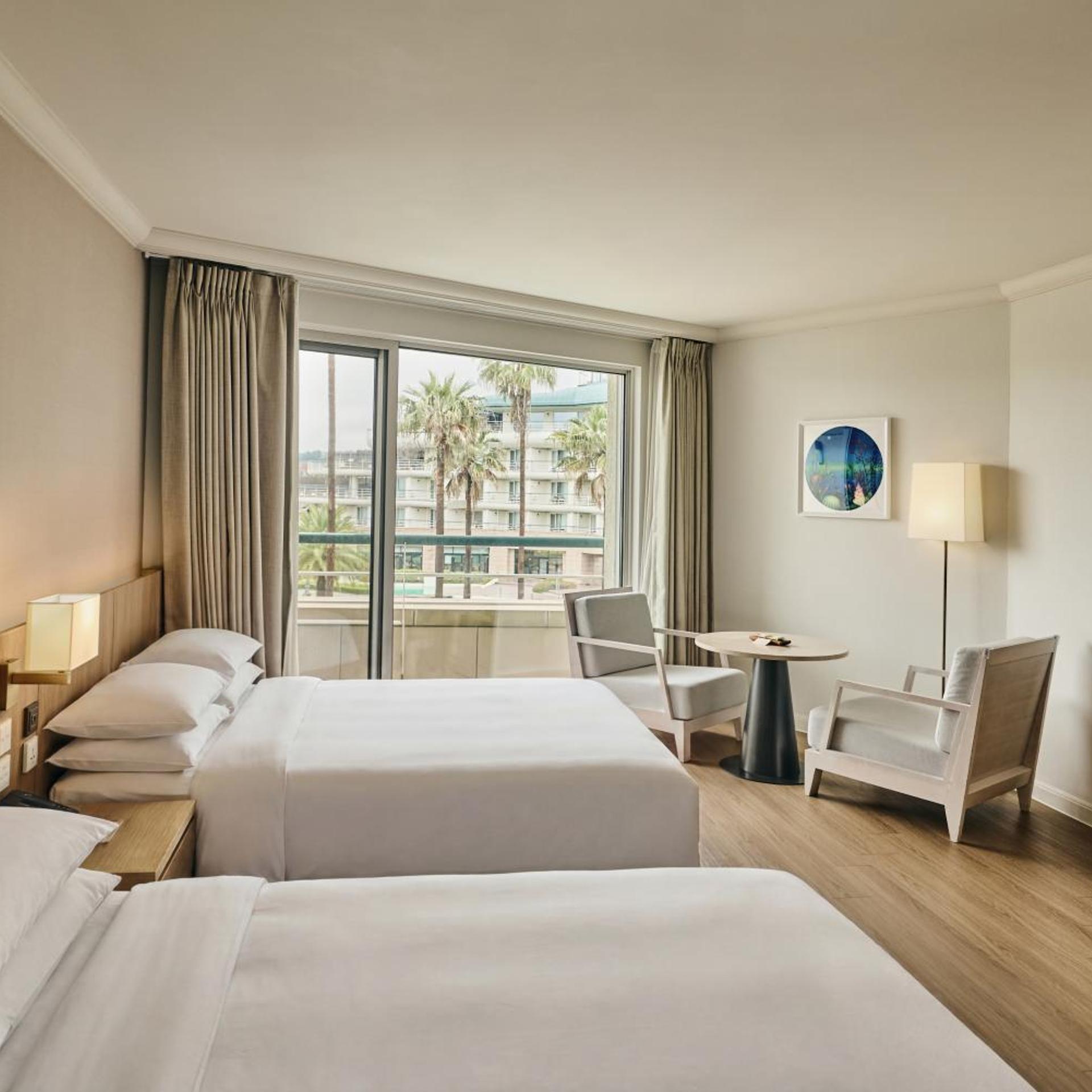Deluxe, Family, Twin Beds, Side Pool View