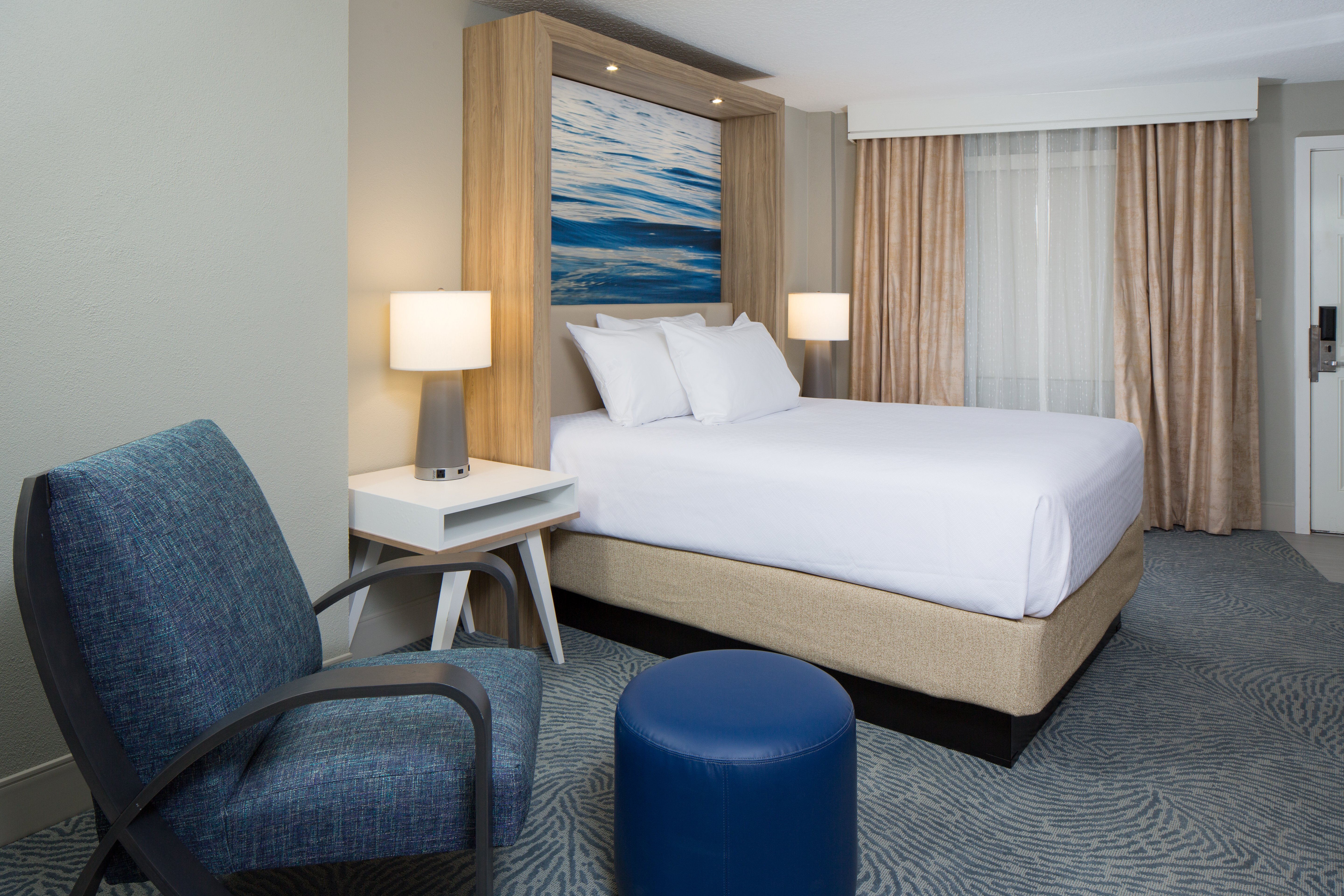 Standard, Queen Bed, Ocean Front