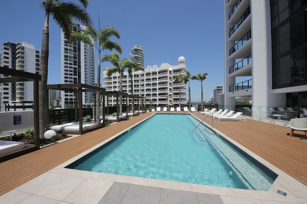 Qube Broadbeach 44/50
