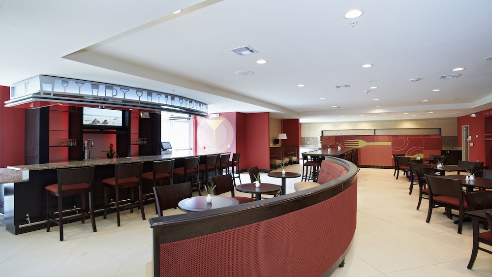 Holiday Inn Birmingham - Hoover 32/42