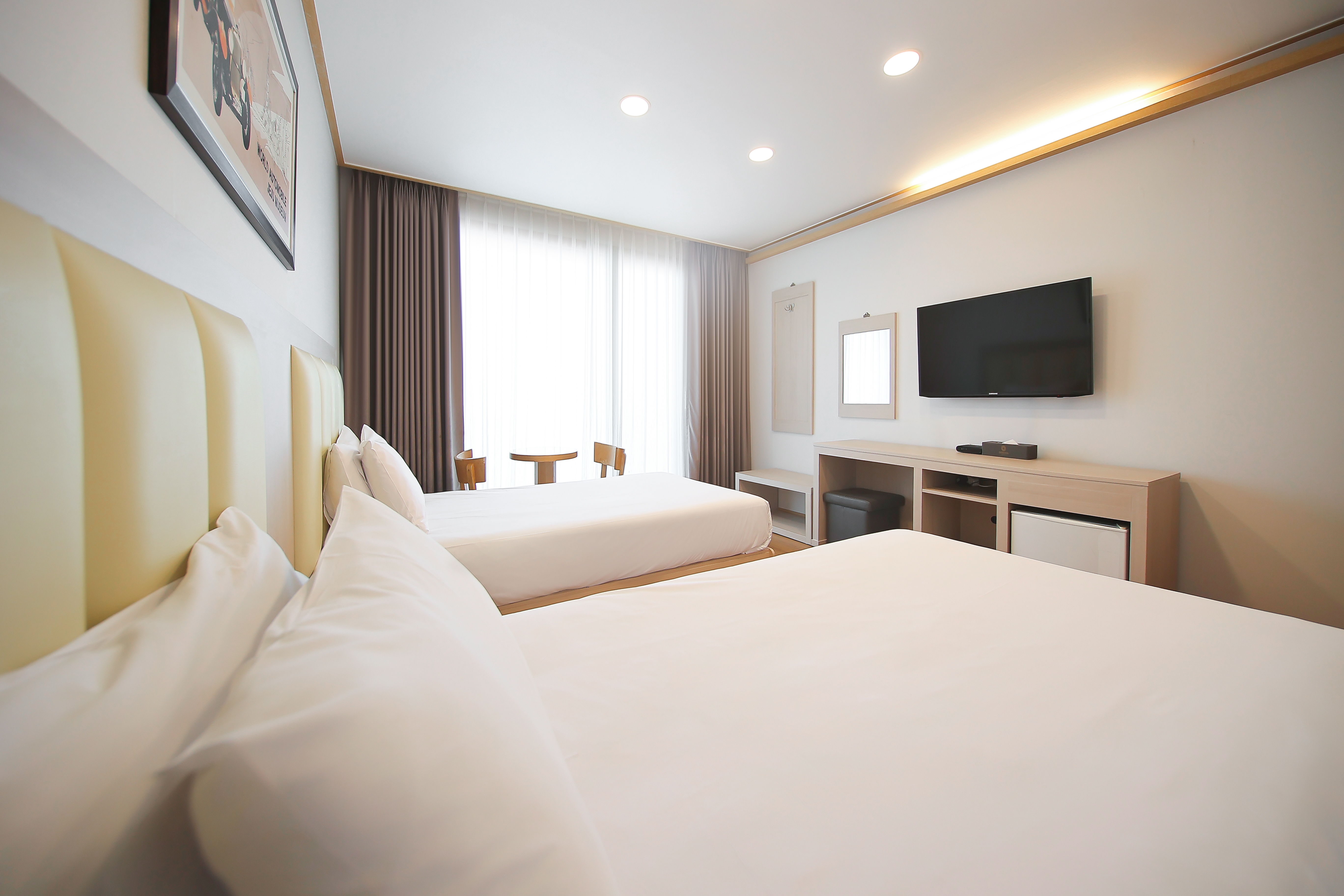 Standard, Twin Beds