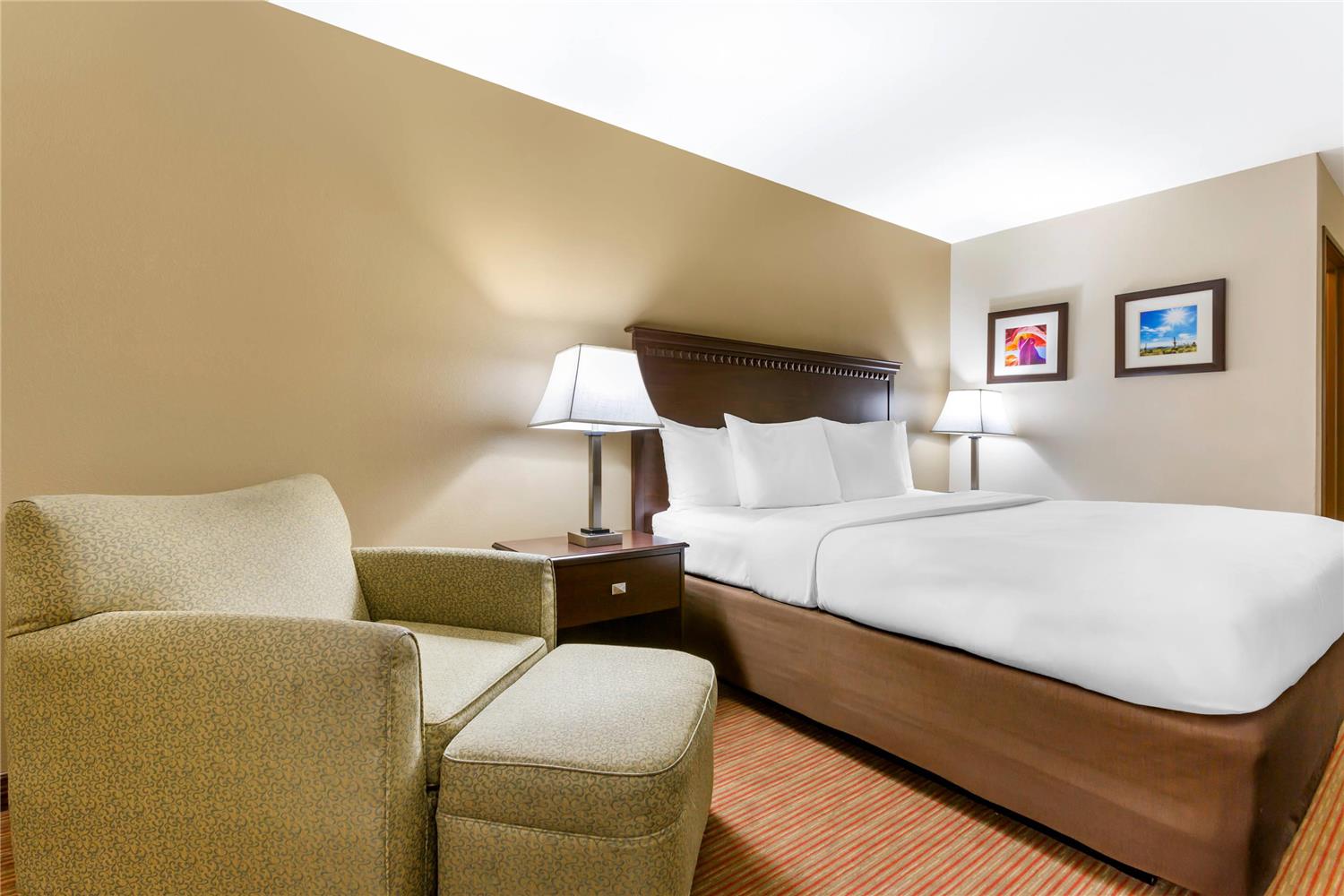Upgrade, Suite, King Bed